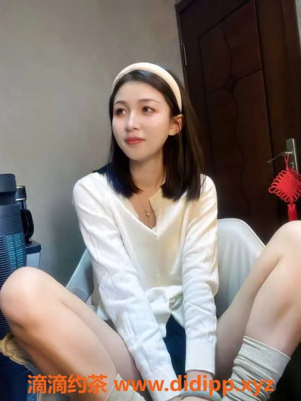 广州楼凤资源信息,广州白云大三毕业圆子，24岁169cm，服务优质