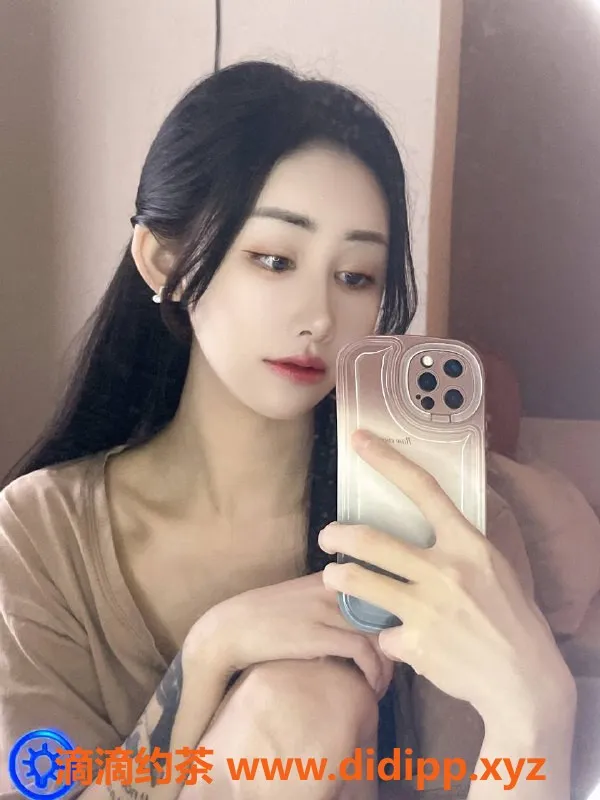 深圳楼凤资源信息,南山恩熙，2000元69制服丝袜服务