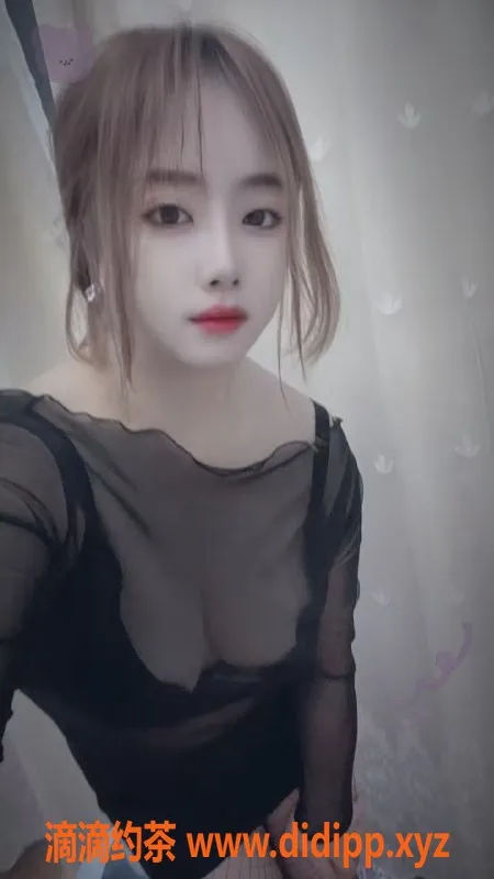 杭州楼凤-小香香，新人165cm大D胸，半套仅450元