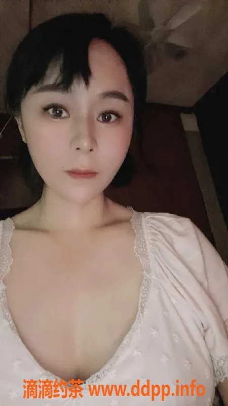 广州楼凤资源信息,荔湾小米，25岁158cm，胸围36C，超值服务！