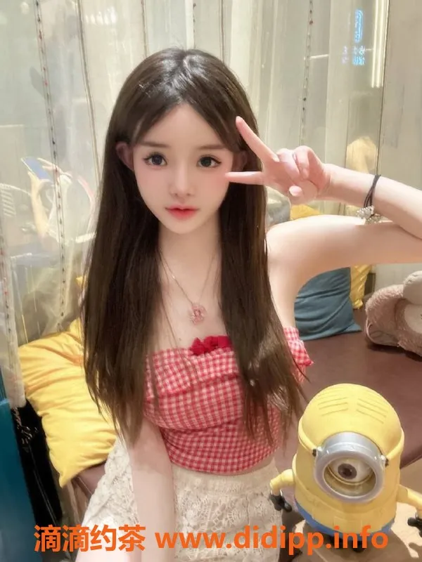 深圳楼凤资源信息,南山小海绵，1100起，嫩妹舌吻服务