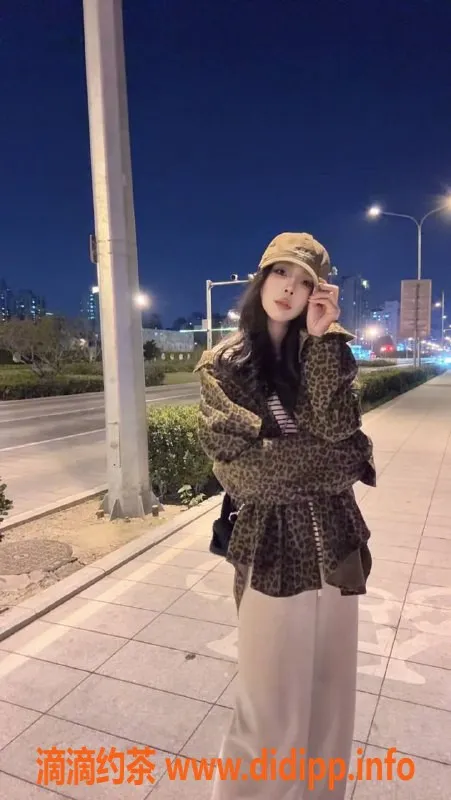 北京楼凤-朝阳雨一桐 1700起 无套口陪浴服务