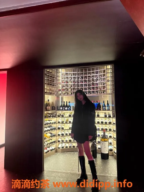 北京楼凤-朝阳雨一桐 1700起 无套口陪浴服务