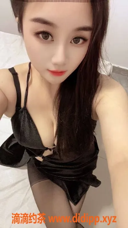 深圳楼凤-龙华御姐洋洋，五百上门服务，胸围诱人