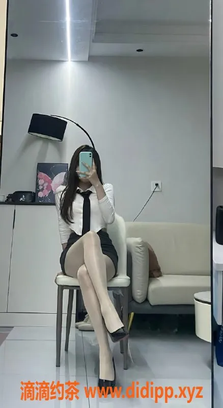 上海楼凤-闵行佳儿，15张内优惠，外送可选！