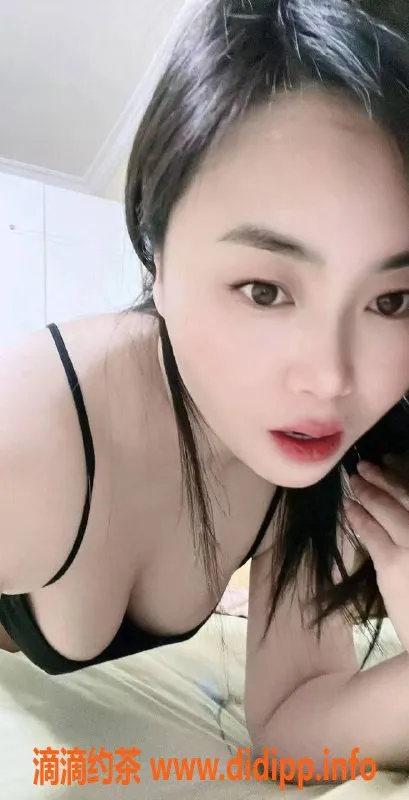 上海楼凤-长宁言言，28岁36D，胸推毒龙服务超赞！