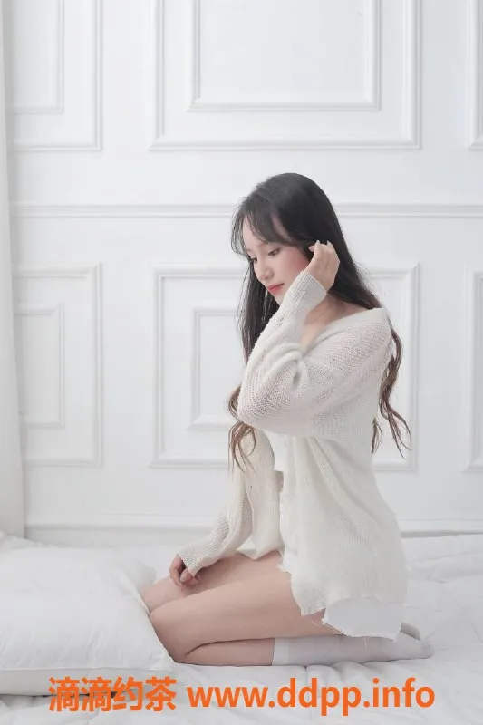 重庆楼凤资源信息,观音桥闺蜜，身材苗条，服务温柔，综合指数8.1颗