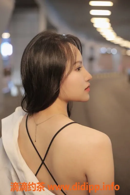 重庆楼凤-观音桥闺蜜，身材苗条，服务温柔，综合指数8.1颗