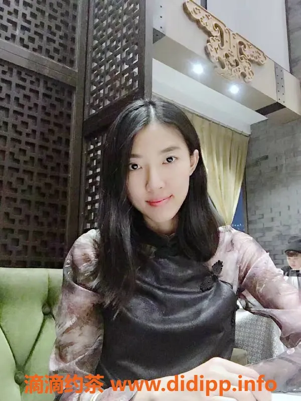 北京楼凤资源信息,双井长腿蝴蝶，专业模特兼古筝艺术家