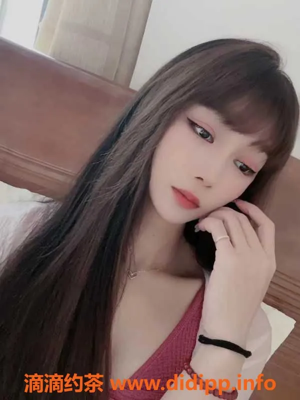 广州楼凤-广州黄埔辣妹小太阳，身高166cm，现身服务