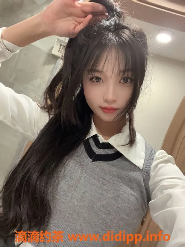 杭州楼凤资源信息,拱墅小杨，适中身材，给你优质服务