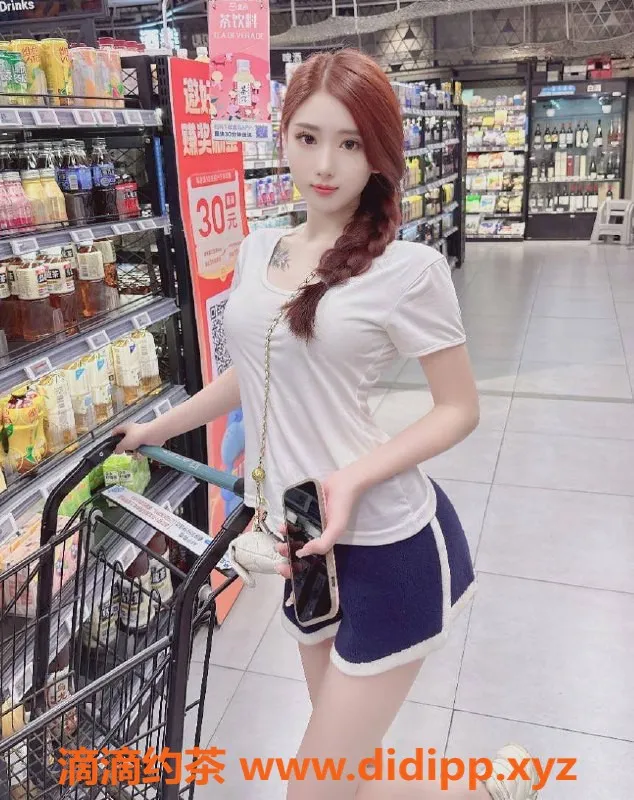 上海楼凤资源信息,浦东笨小妞，身高170，46斤，1400P起