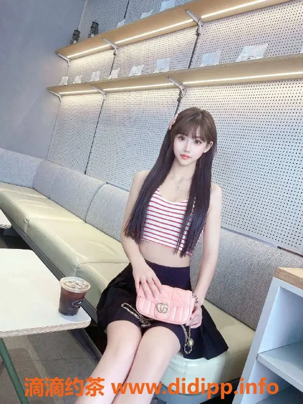 深圳楼凤资源信息,南山JeB，自拍视频认证，放松之选