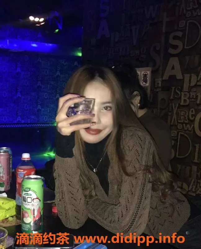 上海楼凤资源信息,浦东凯莉老师福利活动，限时优惠中！