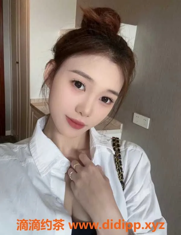 广州楼凤-广州天河女友妍妍，23岁161cm，500元一次服务