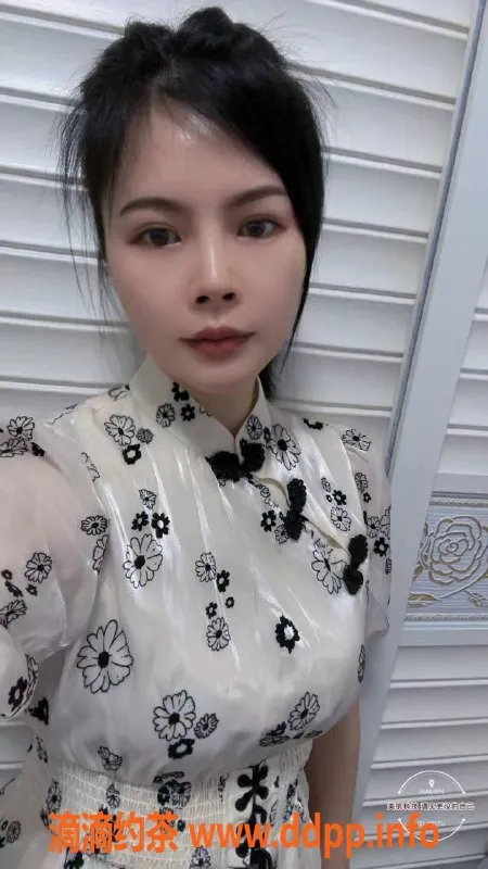 南宁楼凤-西乡塘区少妇洗洗吸吸，500元/1次服务