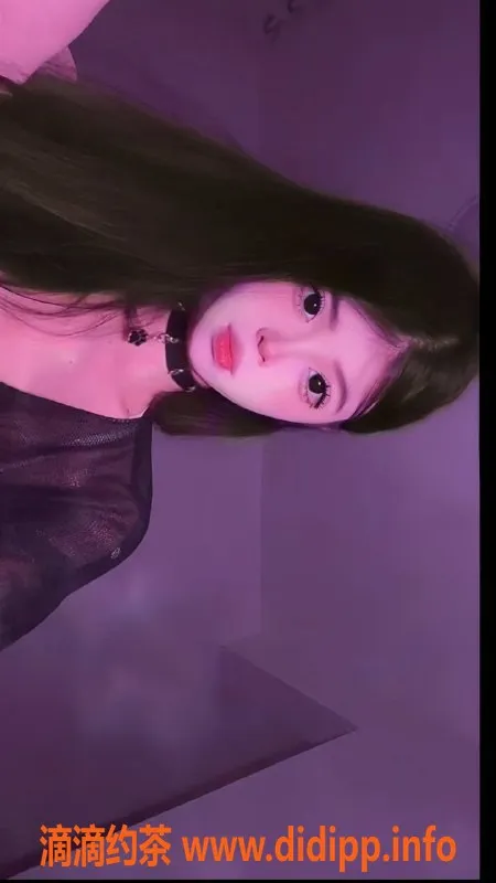 上海楼凤-普陀嫩妹阿情，170cm 34B，900元体验