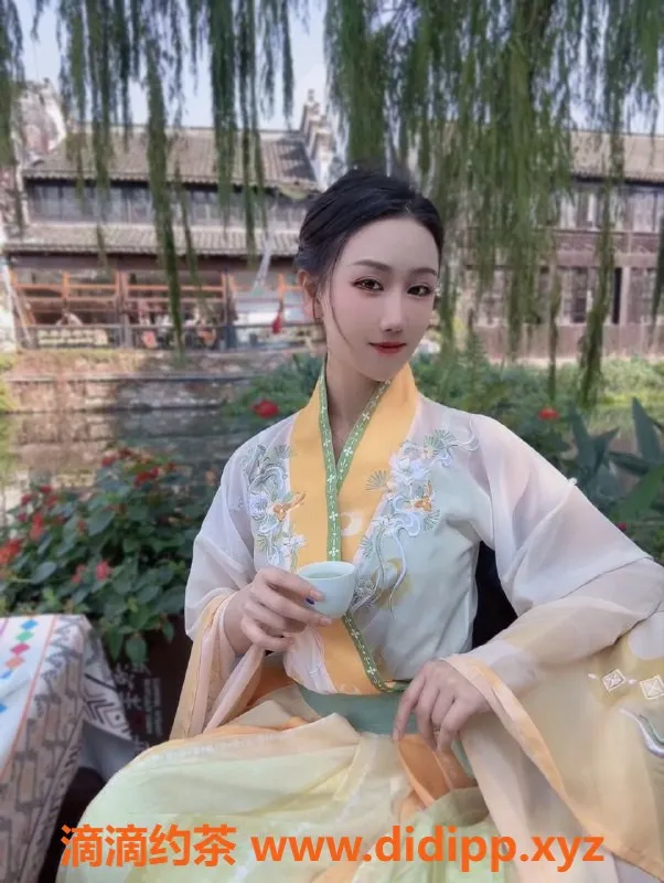 上海楼凤-25岁长宁御姐Abby，36C诱惑，700元超值体验