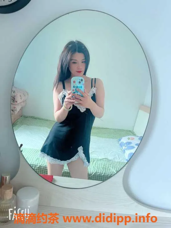 广州楼凤-广州娜姐，34岁，160cm，50kg，限时茶水4，体验口爆服务