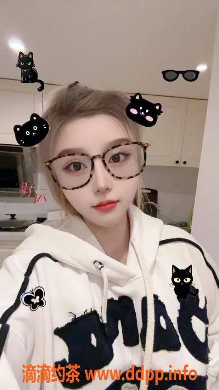 上海楼凤-长宁可乐，24岁，36C，行业御姐，900元起