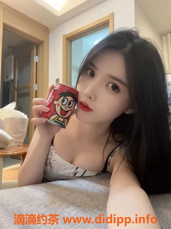 深圳楼凤资源信息,龙岗小可，超值1200/2000服务，快乐体验等你来！