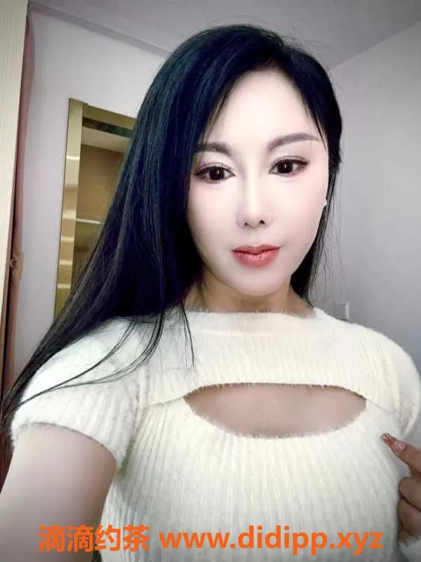 广州楼凤资源信息,广州白云舌吻骚女欣欣，160身高超诱人