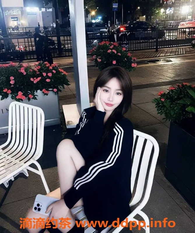 北京楼凤-朝阳优优，169cm，50kg，800元起，服务多样