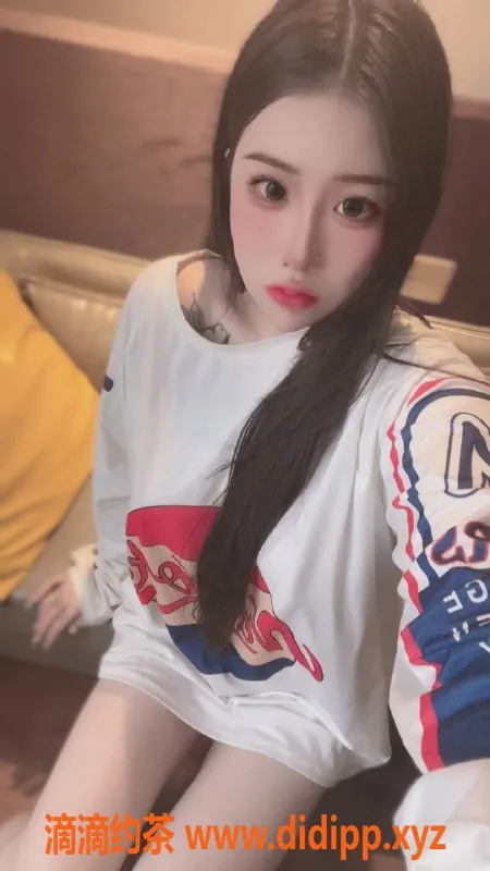 厦门楼凤-思明区白白，主播制服诱惑，1000/p