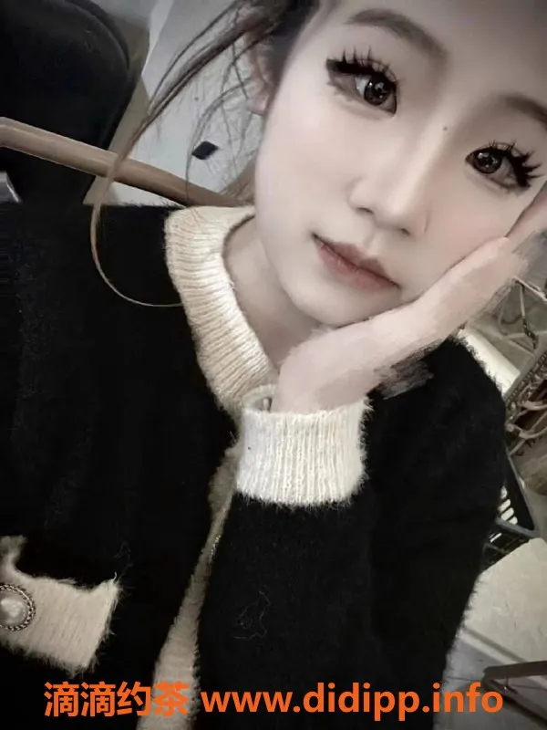 深圳楼凤资源信息,龙华小柒柒，900元起，精彩服务等你来体验！