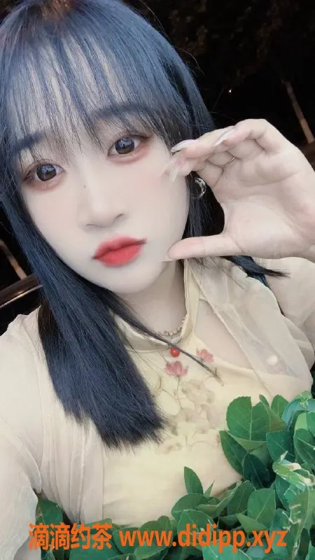 深圳楼凤-龙岗依依，课费800，贴心服务等你来体验！