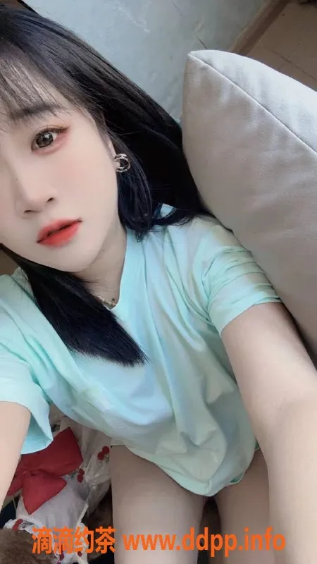 深圳楼凤资源信息,龙岗依依，课费800，贴心服务等你来体验！