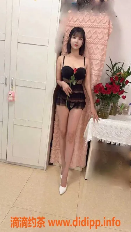 广州楼凤资源信息,广州天河路路，168cm模特身材，26岁套餐任选