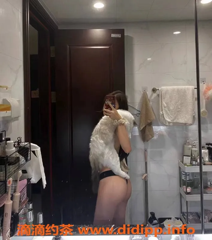 杭州楼凤资源信息,拱墅YOYO，适中身材，值得一试！