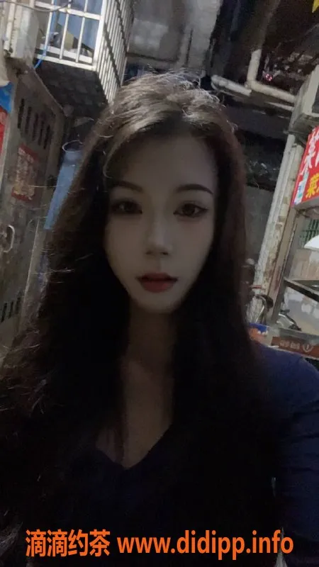 广州楼凤-白云菲菲御姐热情服务，700元起