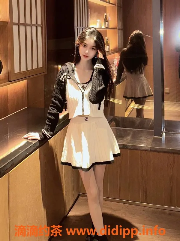 杭州外围资源信息,上城区小财迷涵涵，165cm，43kg，日系女友