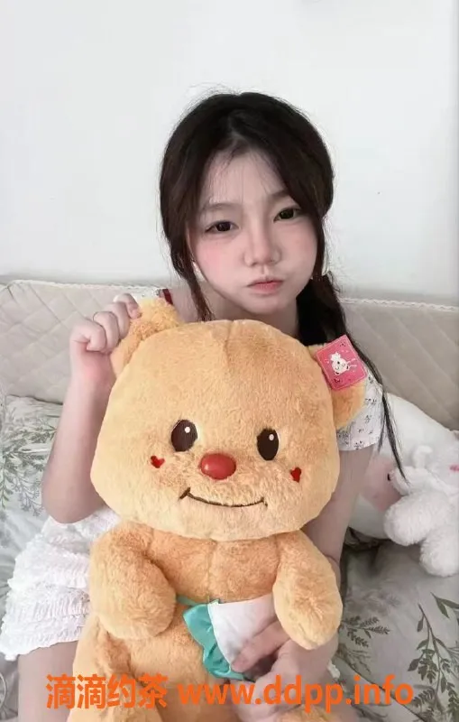 上海楼凤-普陀嫩妹妮妮，162cm 36E童颜巨乳，900元超值体验