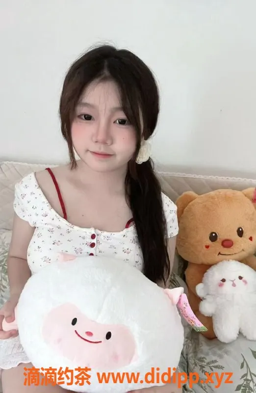 上海楼凤-普陀嫩妹妮妮，162cm 36E童颜巨乳，900元超值体验