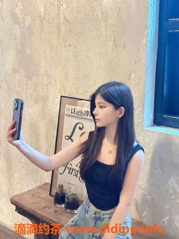 上海楼凤-小乖，浦东可爱女孩，163cm，44kg，900元起