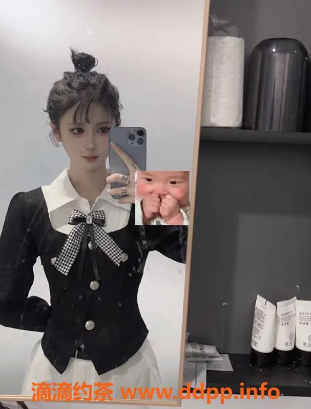 深圳楼凤-龙华小会，舌吻制服丝袜，1100元起