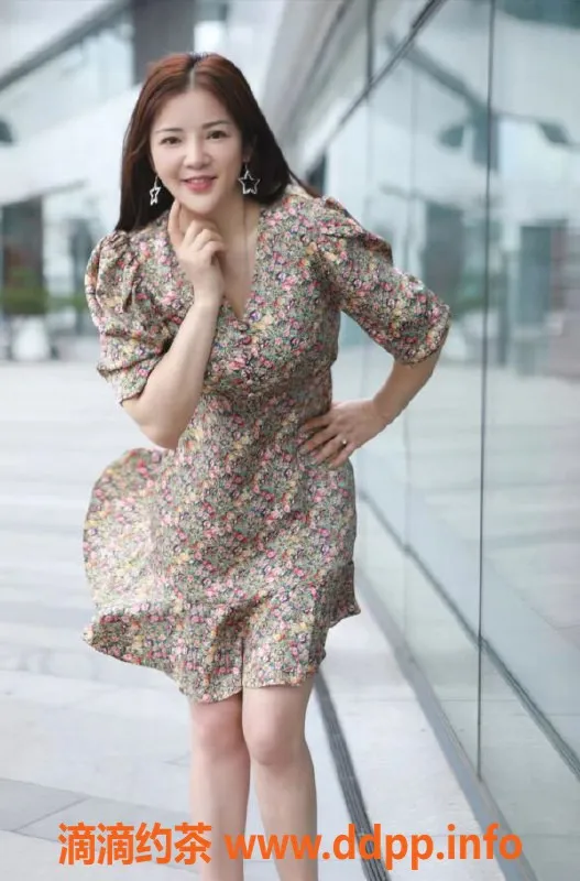 广州楼凤资源信息,广州棠下妩媚思思 32岁身高166cm 500元一次