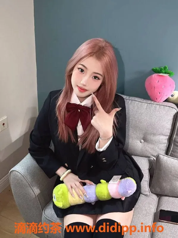 上海楼凤-闵行涵涵，170cm，50kg，激情陪浴服务
