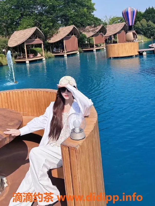 杭州楼凤-上城区中韩混血蒂娜，视频认证，私聊了解！