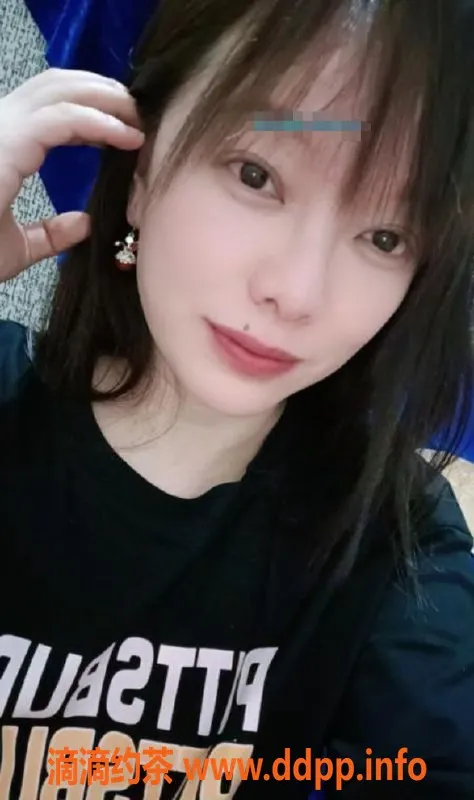 广州楼凤-广州市海珠官洲纯情小奶香，25-30岁，400元服务