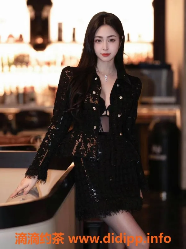 深圳楼凤-龙岗小耳朵，课费1000p，服务超赞！