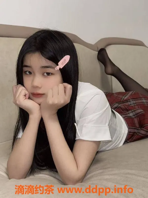 北京楼凤-朝阳小乖，163cm，43kg新鲜陪浴服务！