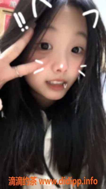 广州楼凤-广州天河学生妹小优，18岁163cm，快餐350起