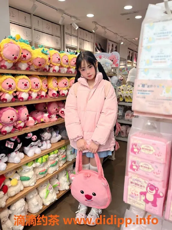 上海楼凤-黄浦咪咪福利拍卖，原价900P现700P！