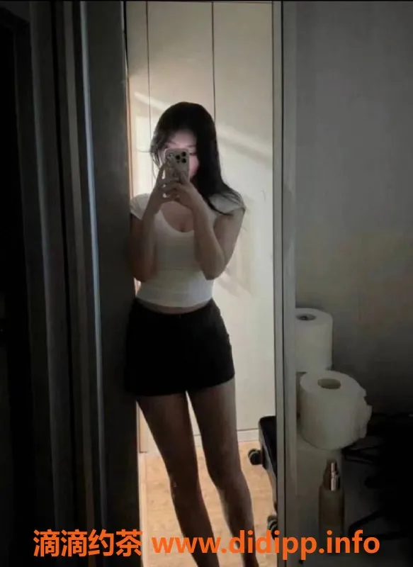 厦门楼凤-思明雪儿，162cm，48kg，激情调情服务