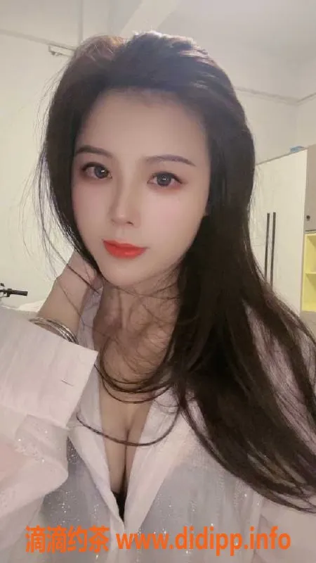 广州楼凤资源信息,广州白云大奶美眉依依，26岁不容错过