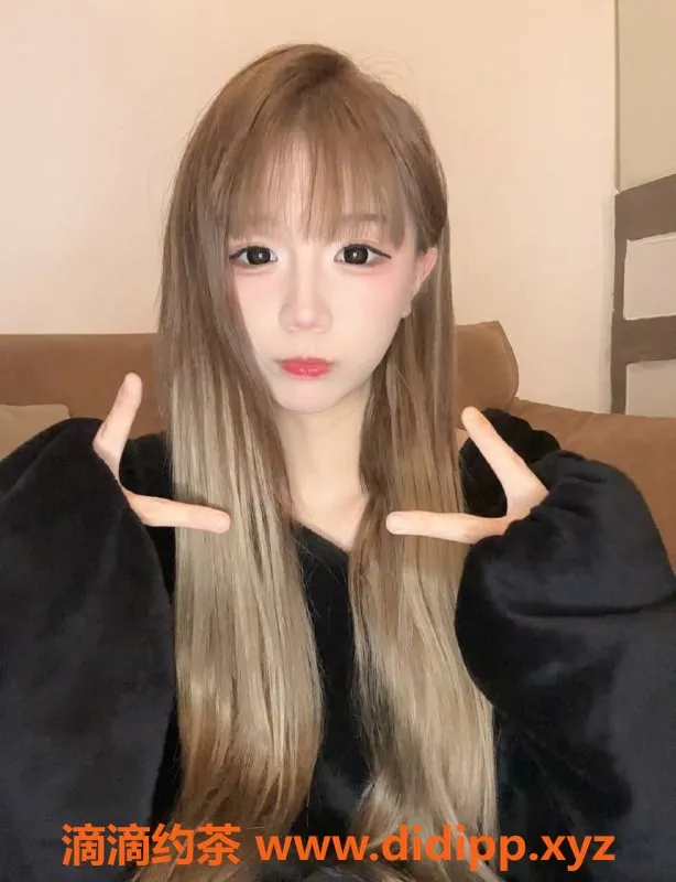 广州楼凤-海珠嫩妹莓莓，69p服务体验超值！